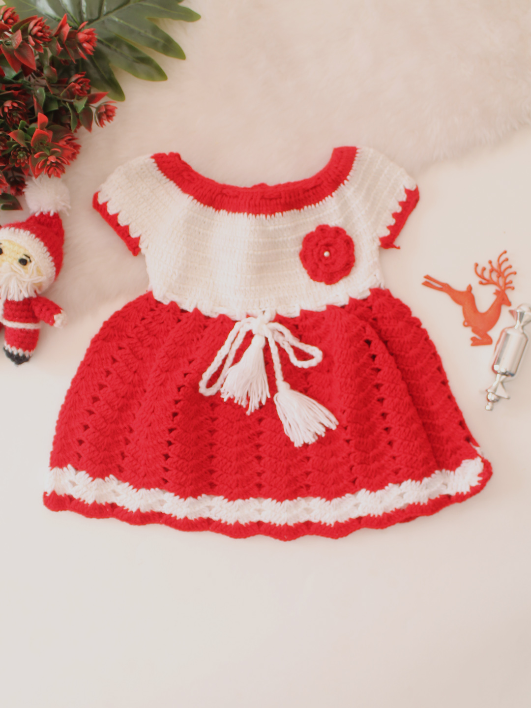 Half Sleeves Floral Crochet Dress - Red