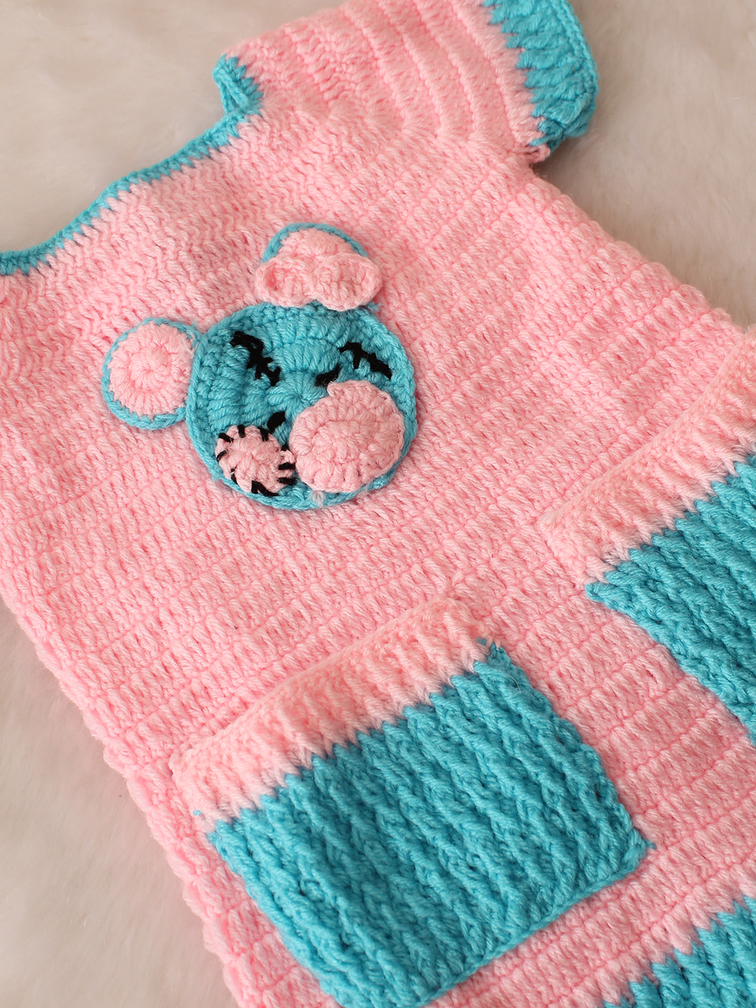Woonie Short Sleeves Bear Crochet Midi Dress - Pink