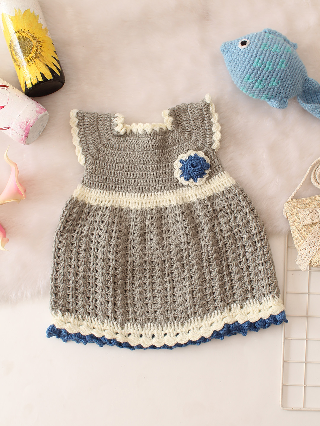 Woonie Sleeveless Floral Designed Crochet Dress - Grey
