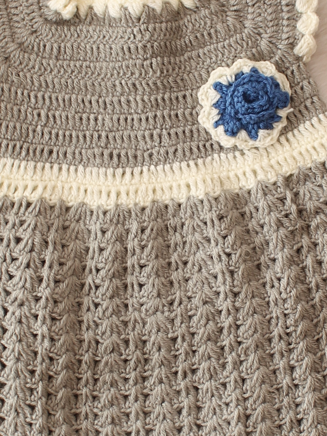 Woonie Sleeveless Floral Designed Crochet Dress - Grey