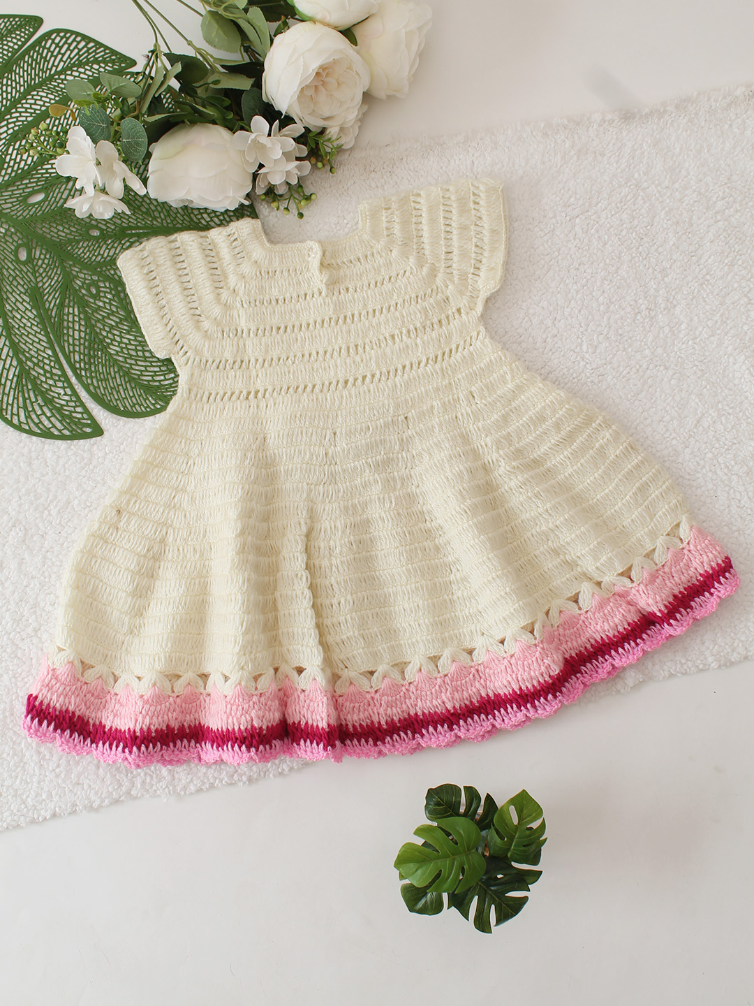 Woonie Bow Detailed Dress - Cream