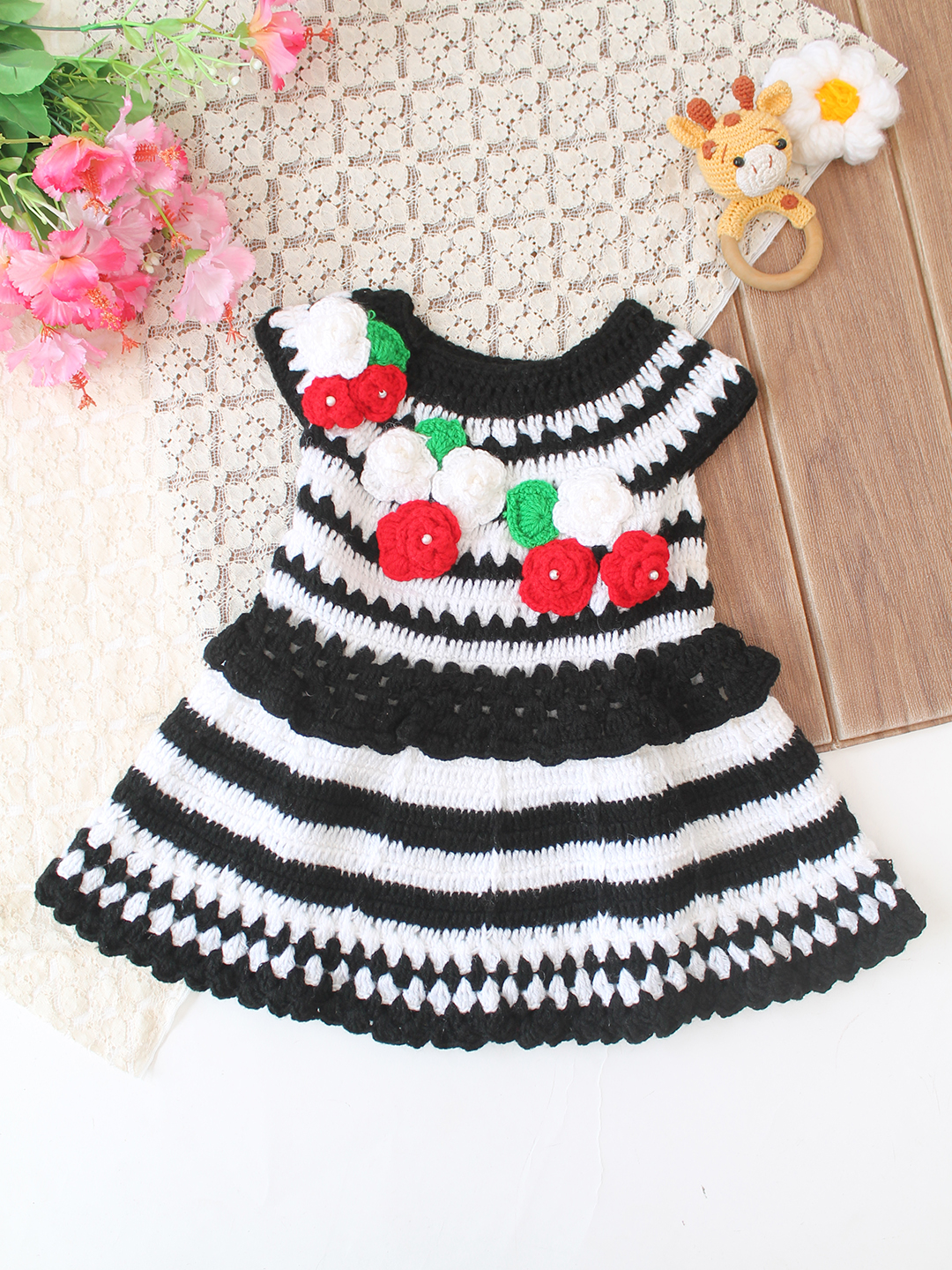 Woonie Crochet Floral Detailed Frock - White