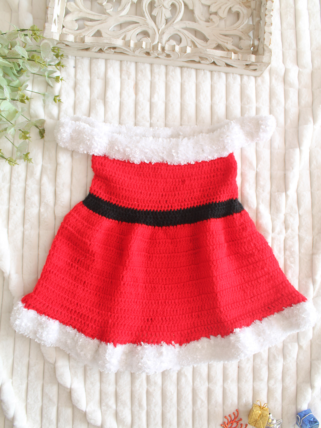 Woonie Hand Knitted Sleeveless Self Designed Frock with Matching Cap & Booties - Red