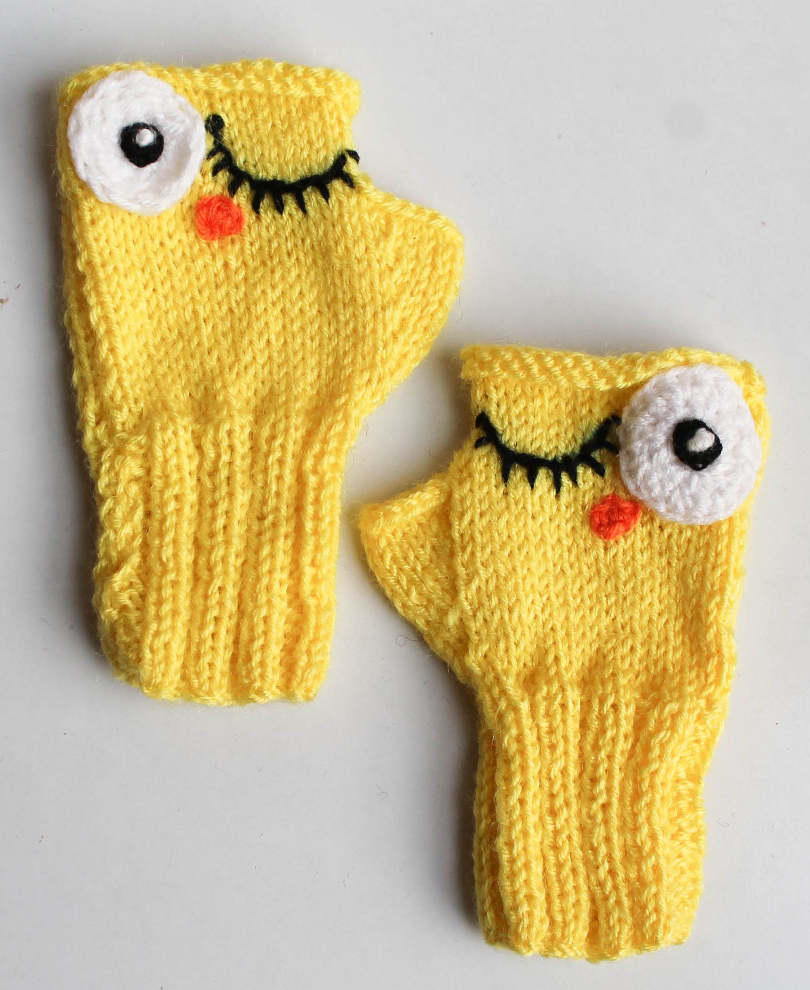 Woonie Handmade Eye Leshes Pattern Gloves - Yellow