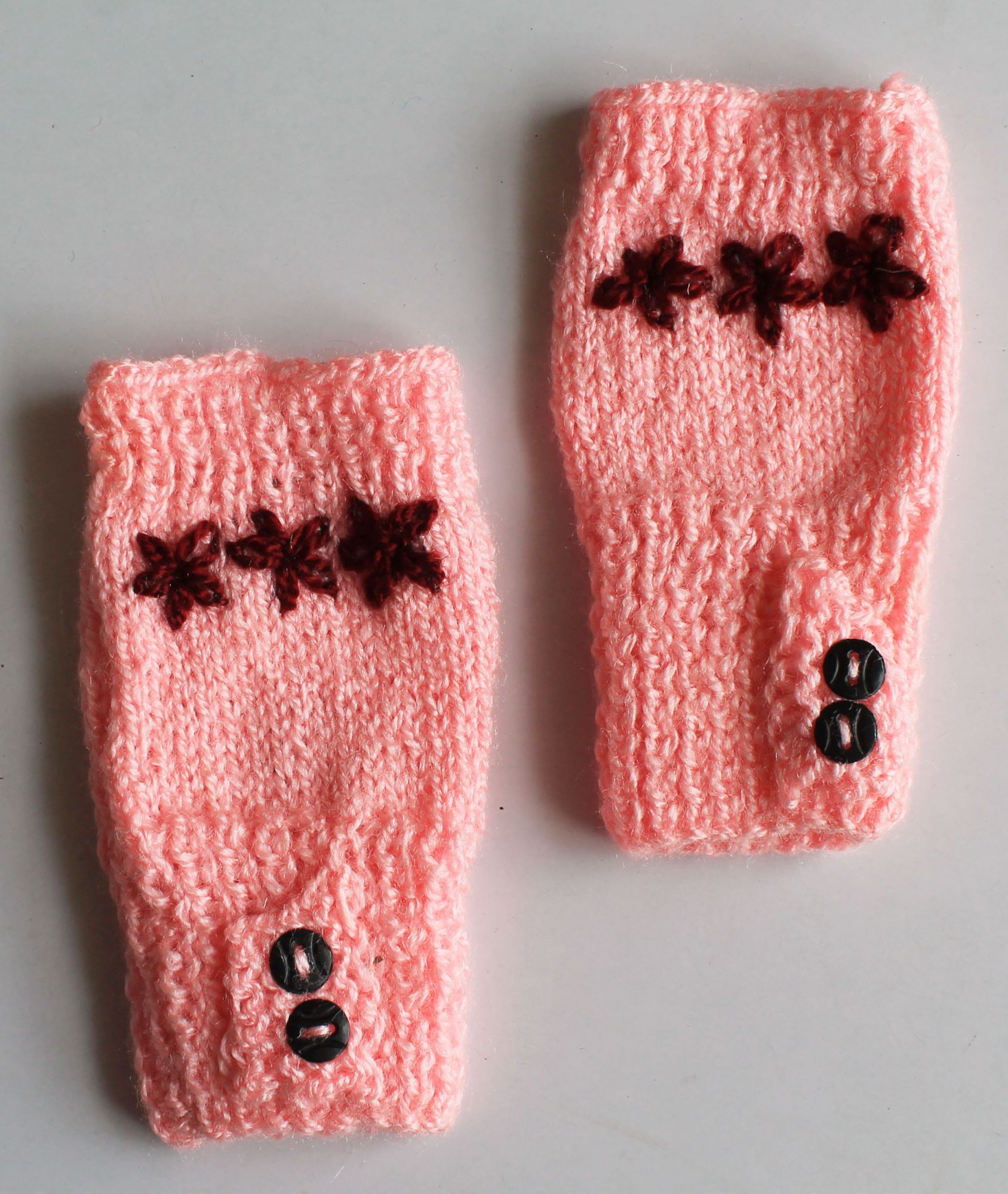 Woonie Handmade Embroidered Gloves - Pink