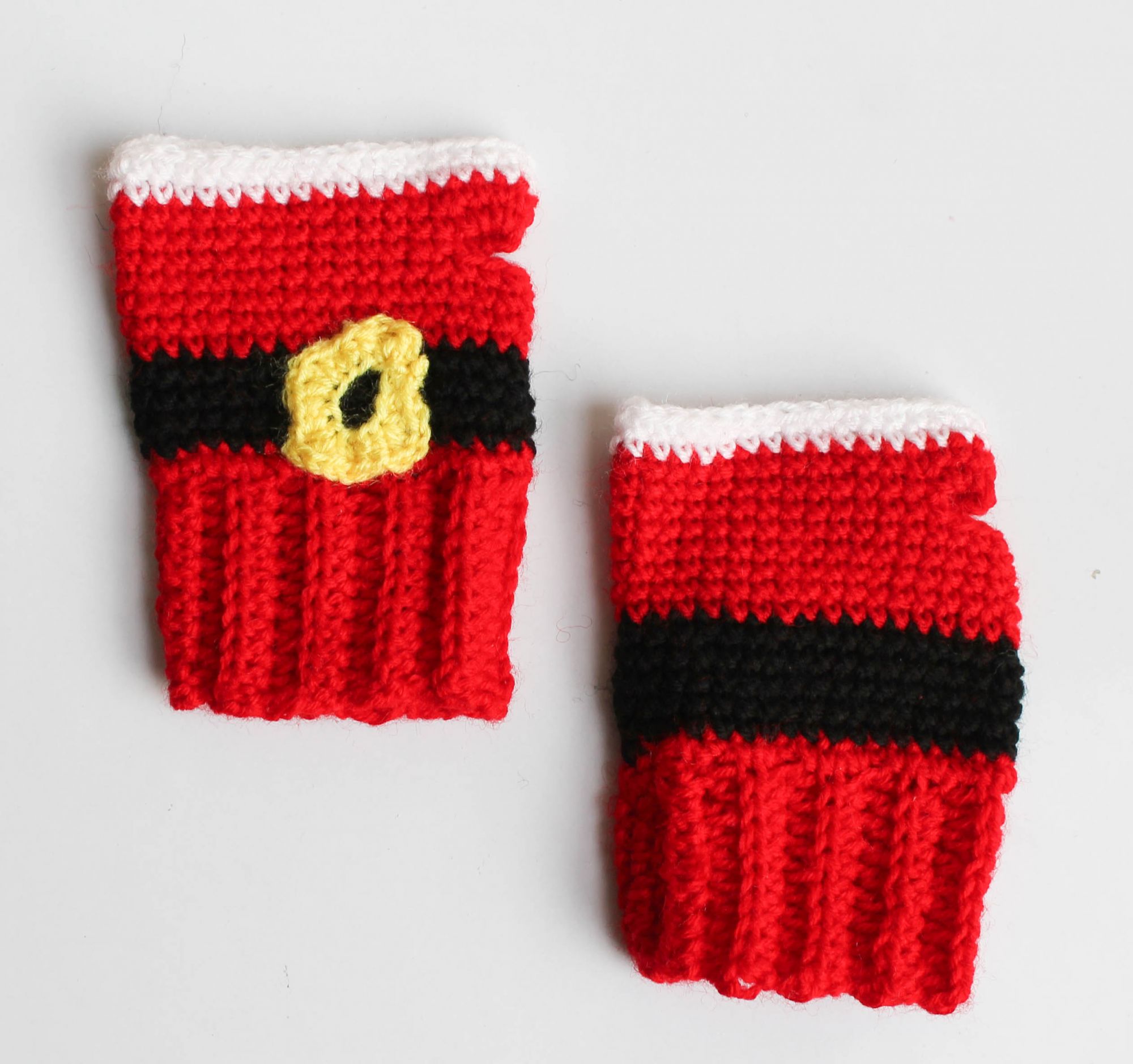 Woonie Handmade Santa Theme Gloves - Red