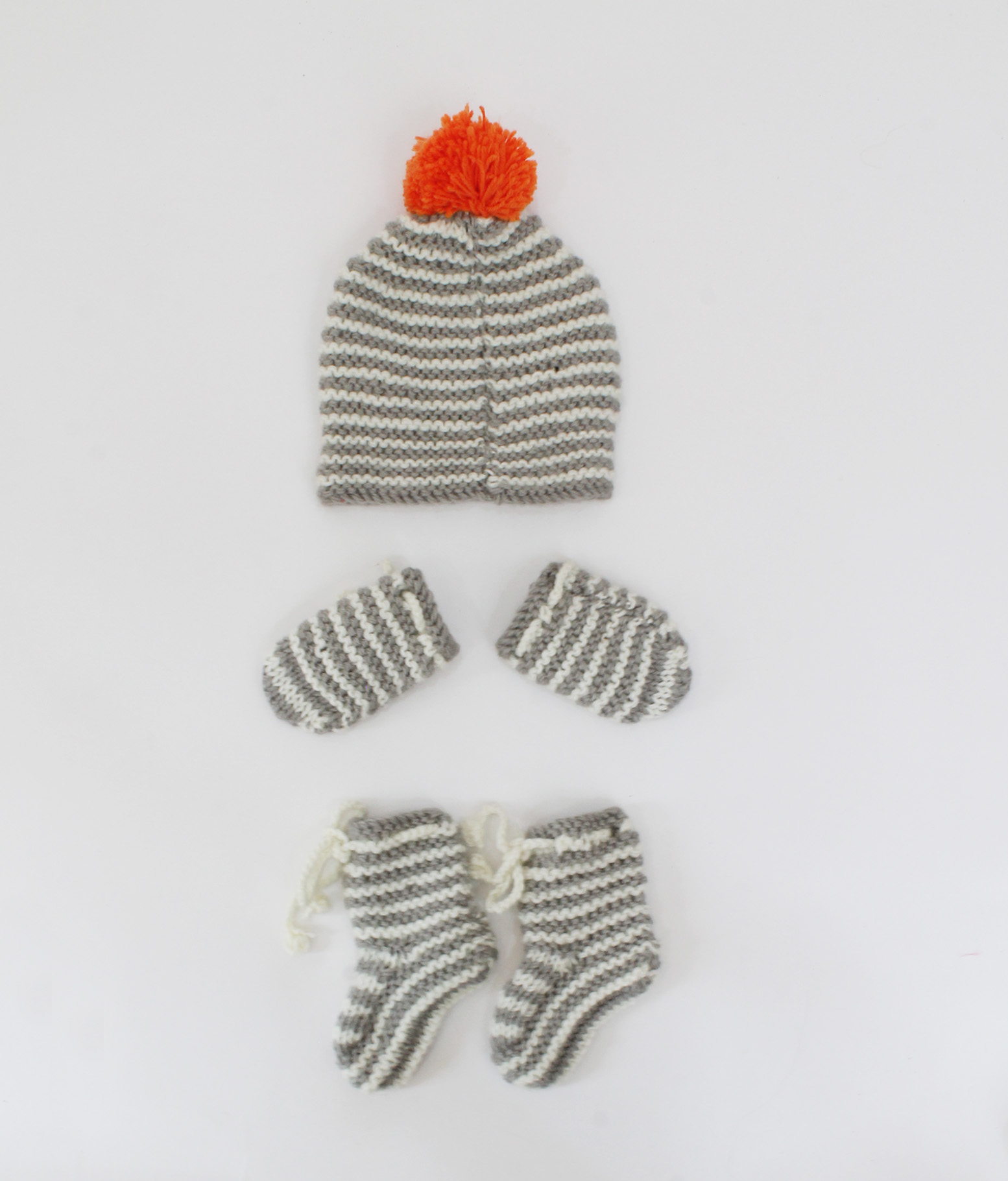 Woonie Handmade Knitted Striped Cap With Mittens & Booties - Grey & White