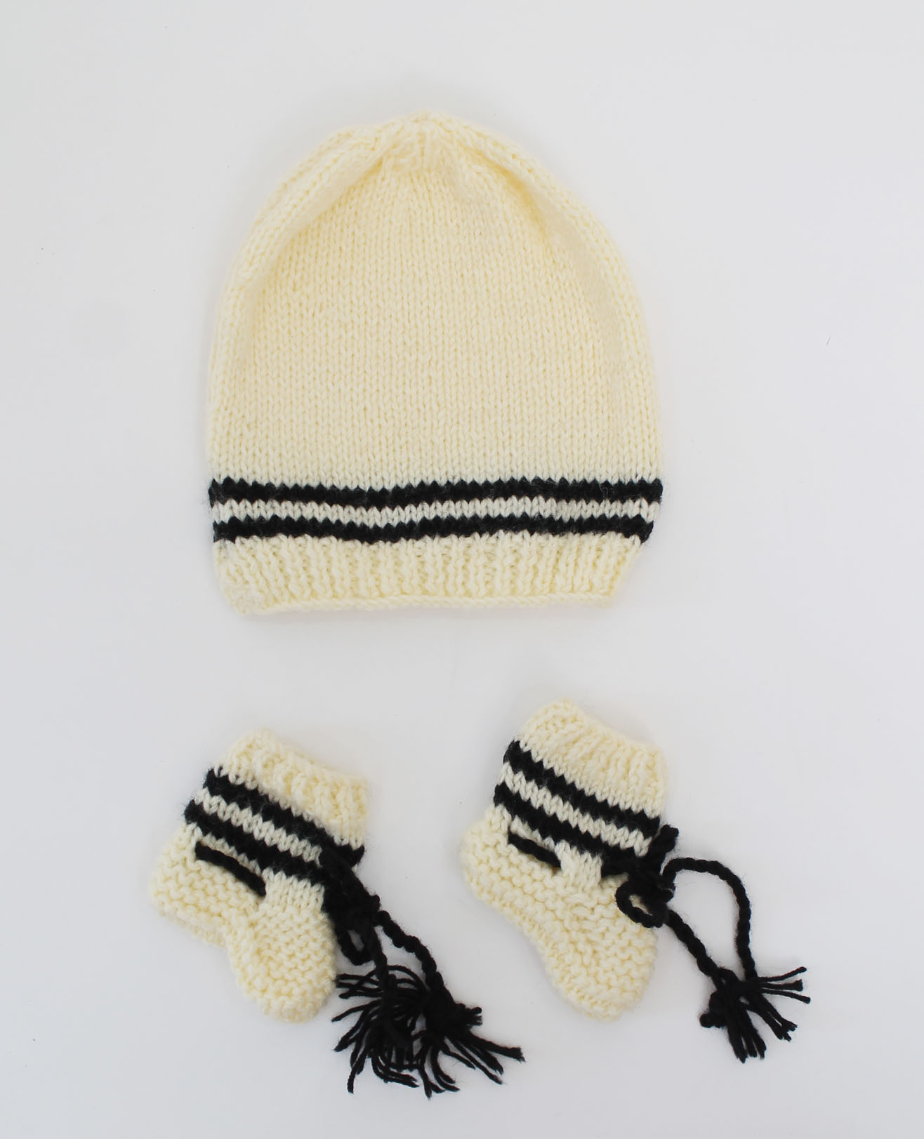 Woonie Handmade Knitted Striped Cap & Booties - Off-White