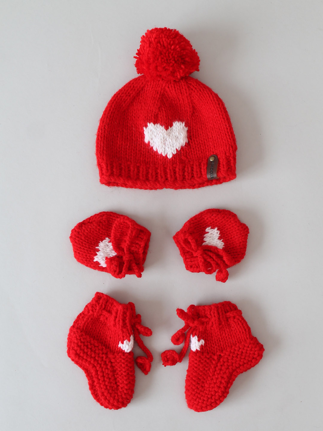 Woonie Heart Design Cap with Matching Mittens and Socks Set