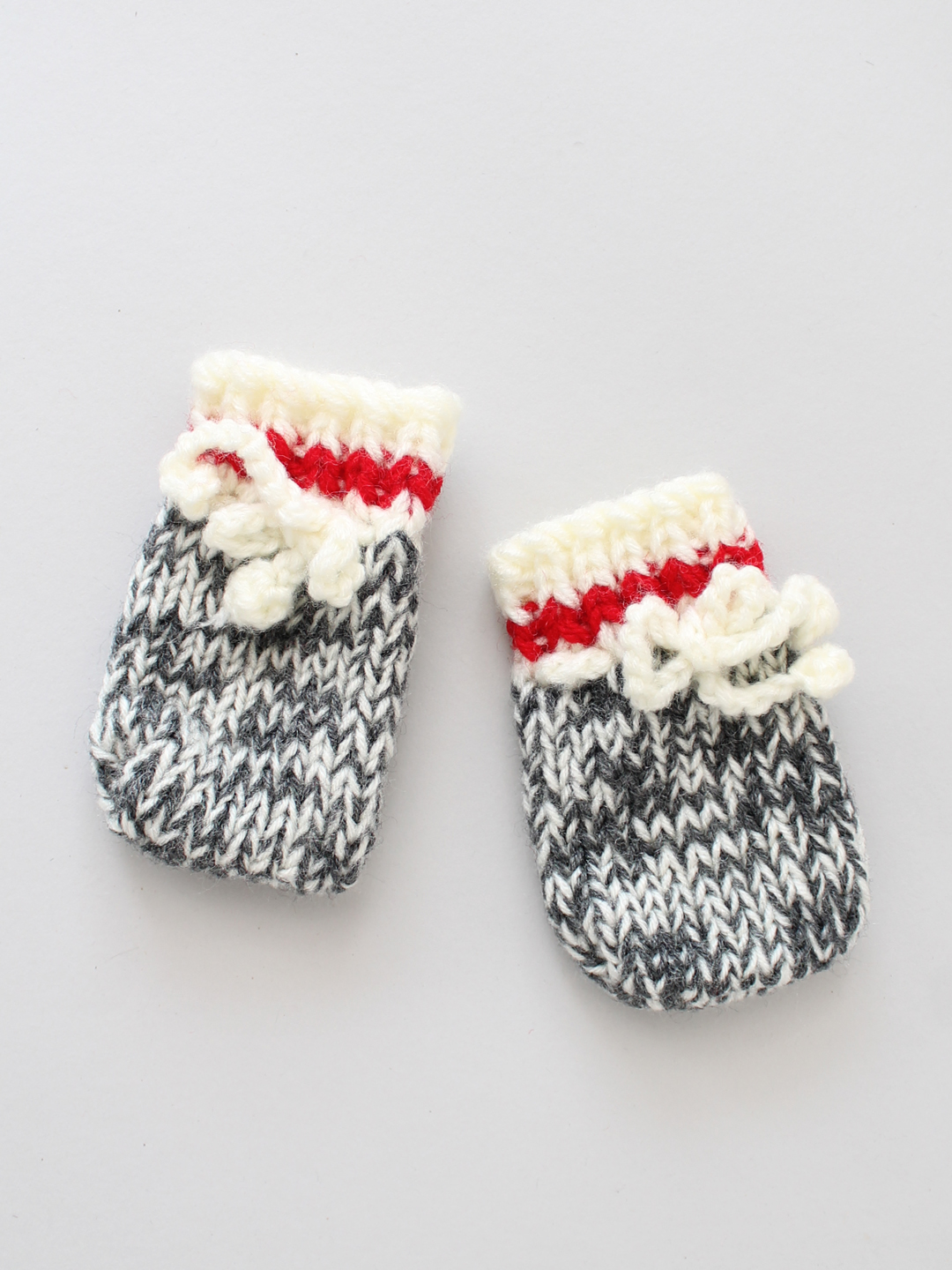 Woonie Handknitted Shaded Cap with Matching Mittens and Socks Set
