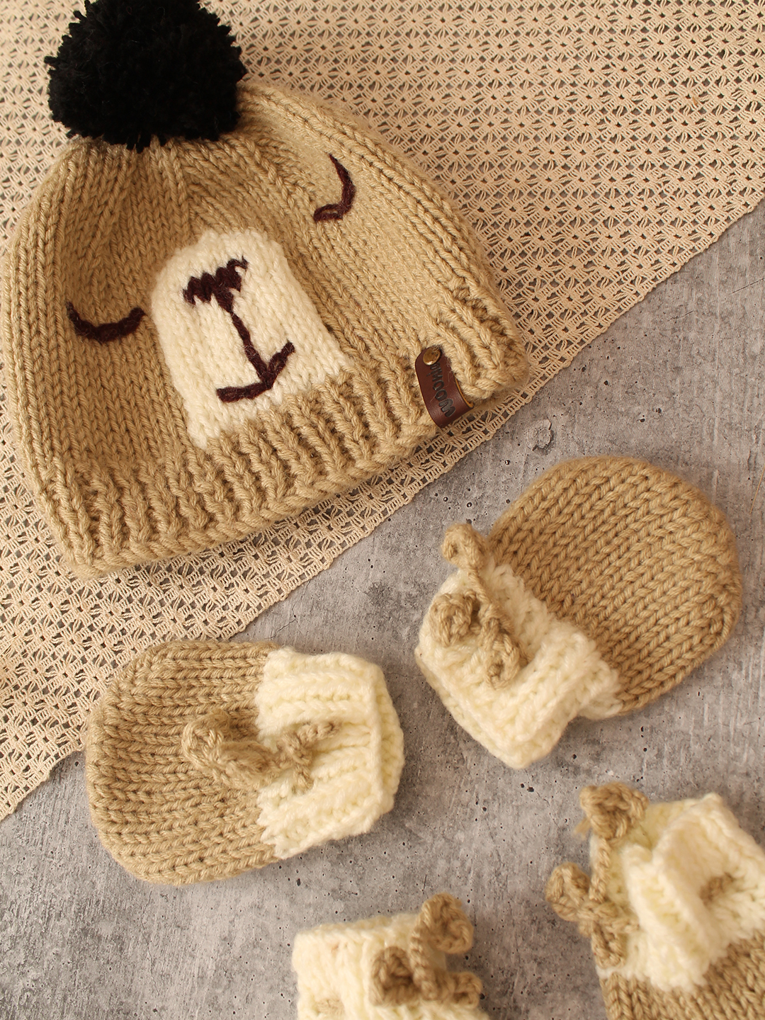 Woonie Handknitted Sleeping Bear Cap Mittens and Socks Set - Beige