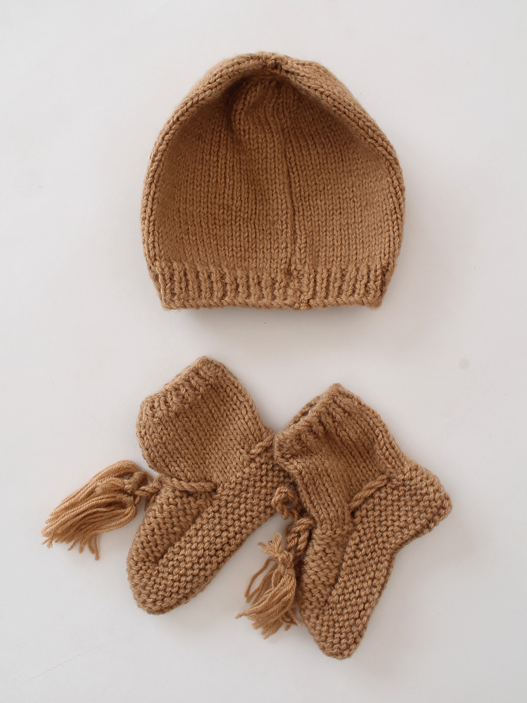 Woonie Handknitted Cap and Socks Set - Brown