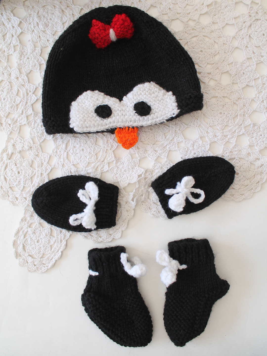 Woonie Penguin Cap, Mittens and Socks Set - Black