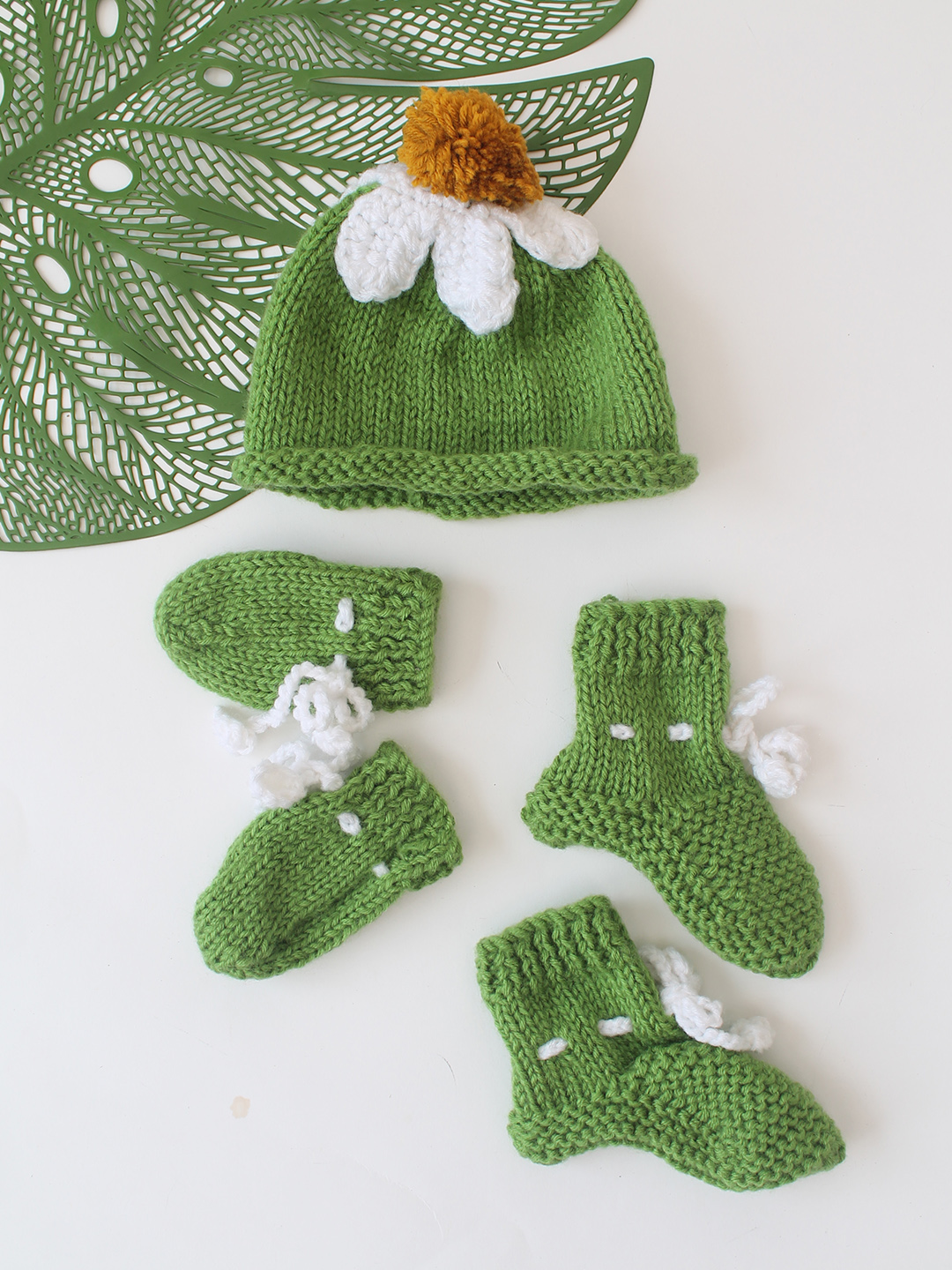 Woonie Handknitted Flower Cap Matching Mittens and Socks Set - Green
