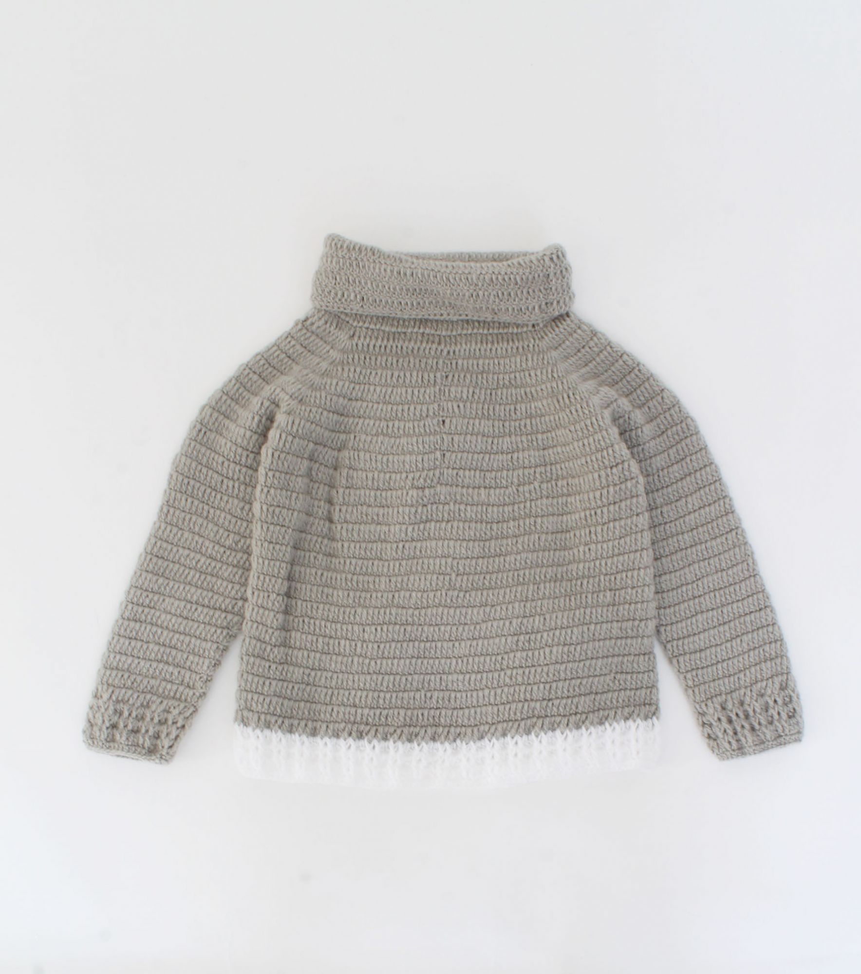 Crochet Polar Bear Detailing Woolen Sweater For Infants - Grey