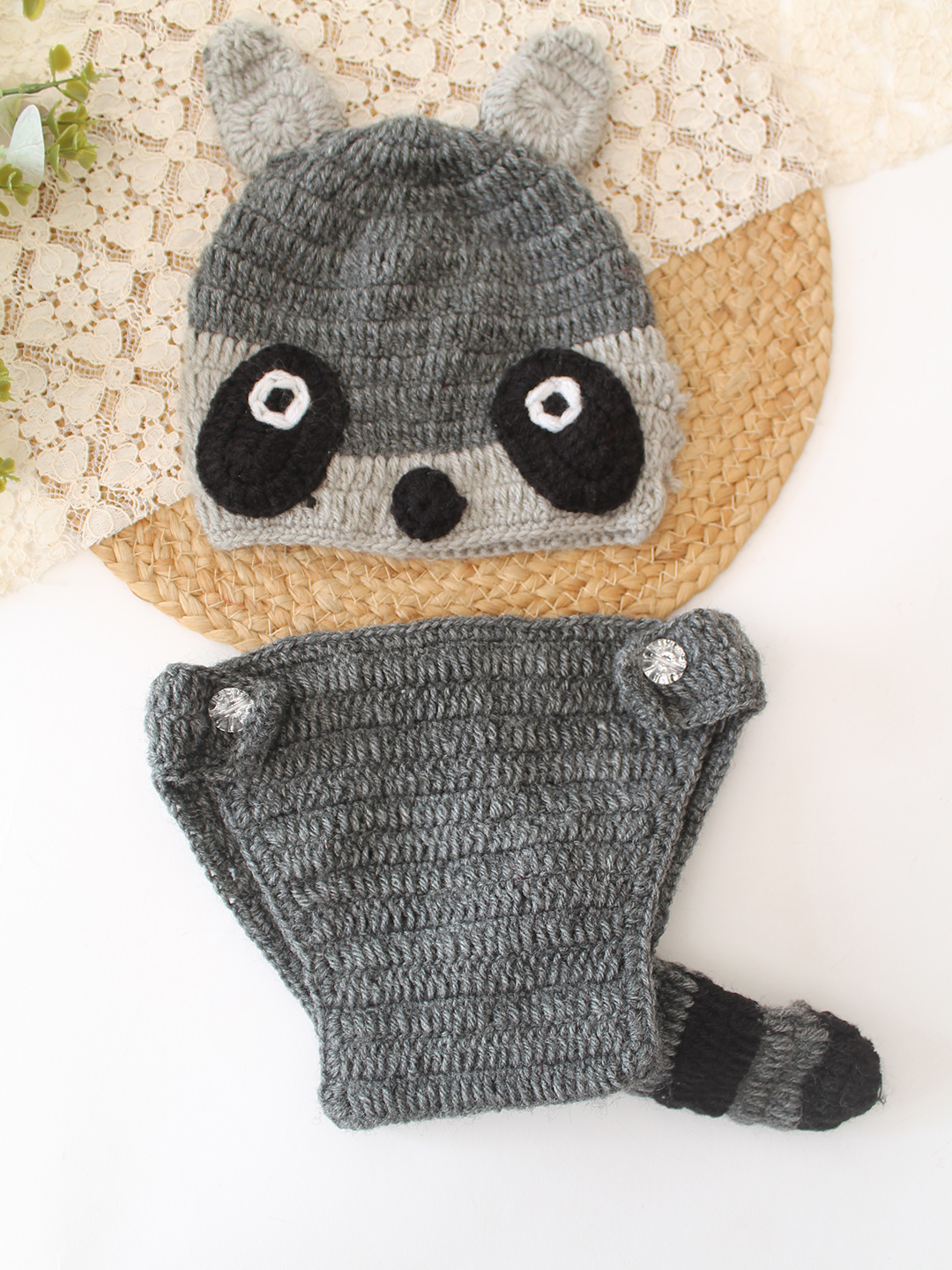 Woonie Raccon Design Photography Prop - Grey