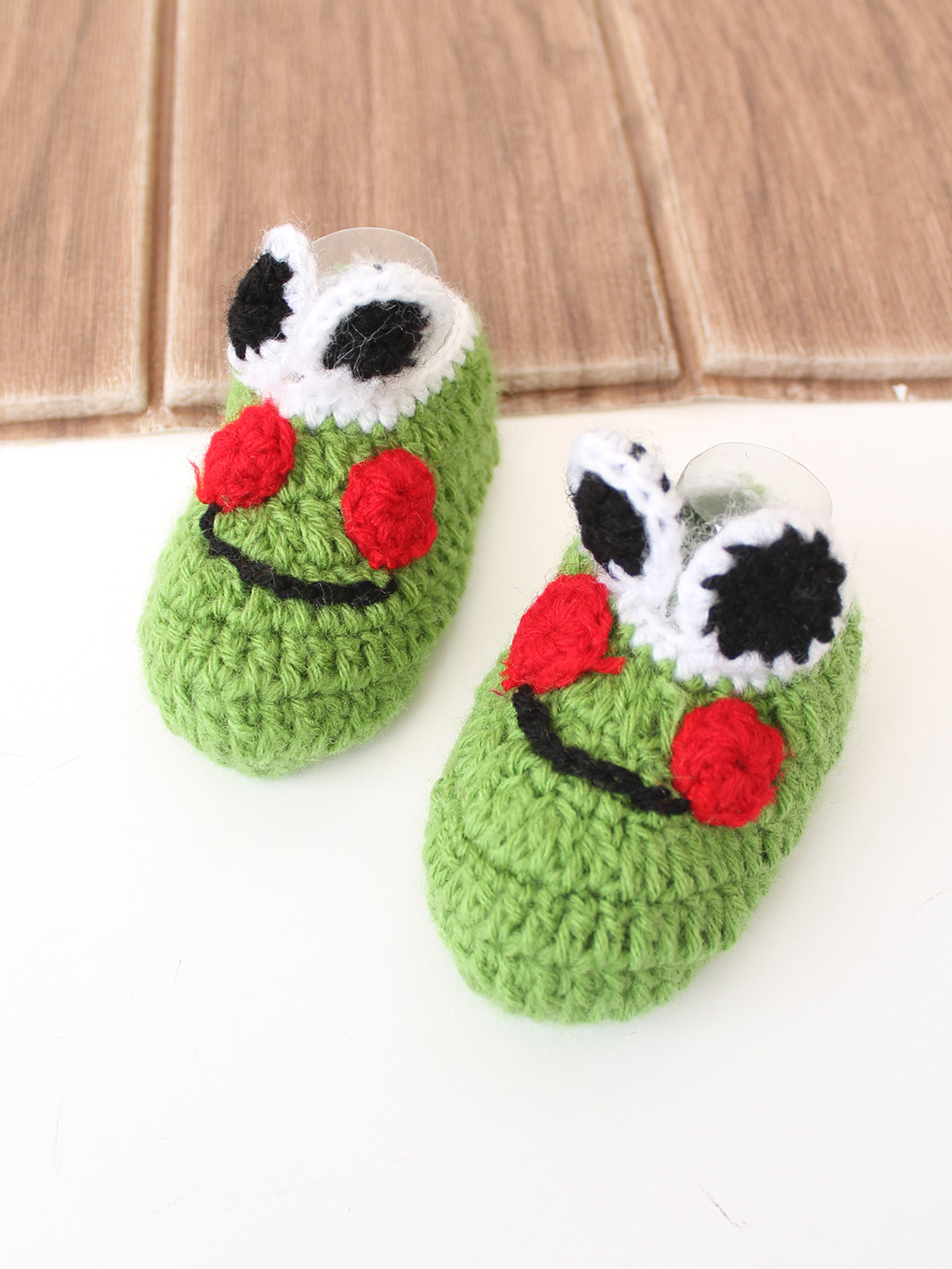 Woonie  Frog Photography Prop Set  Green