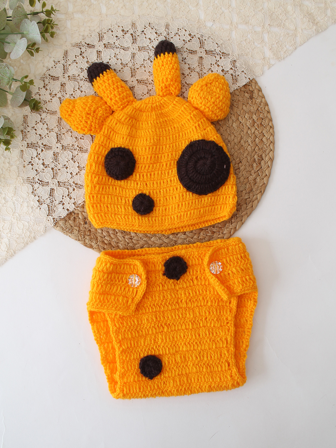 Woonie  Giraffe Theme Photography Prop Set  Yellow