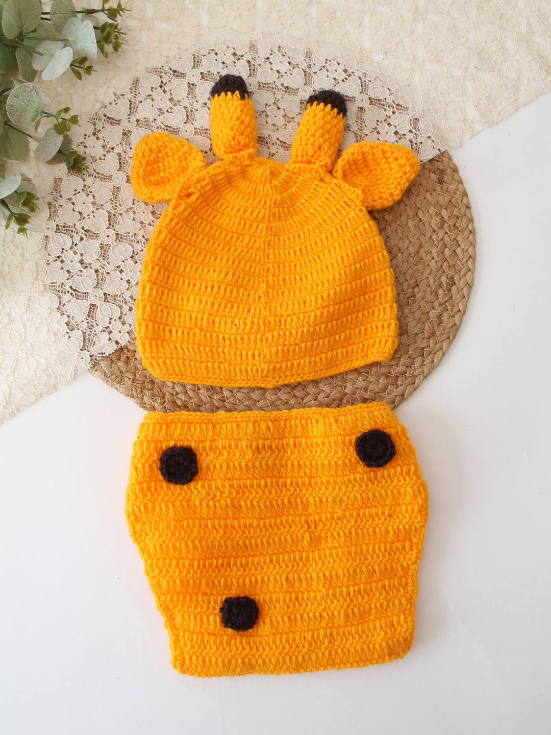 Woonie  Giraffe Theme Photography Prop Set  Yellow