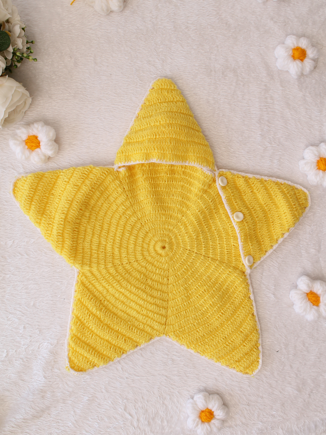 Woonie Newborn Star Shaped Photography Prop - Yellow