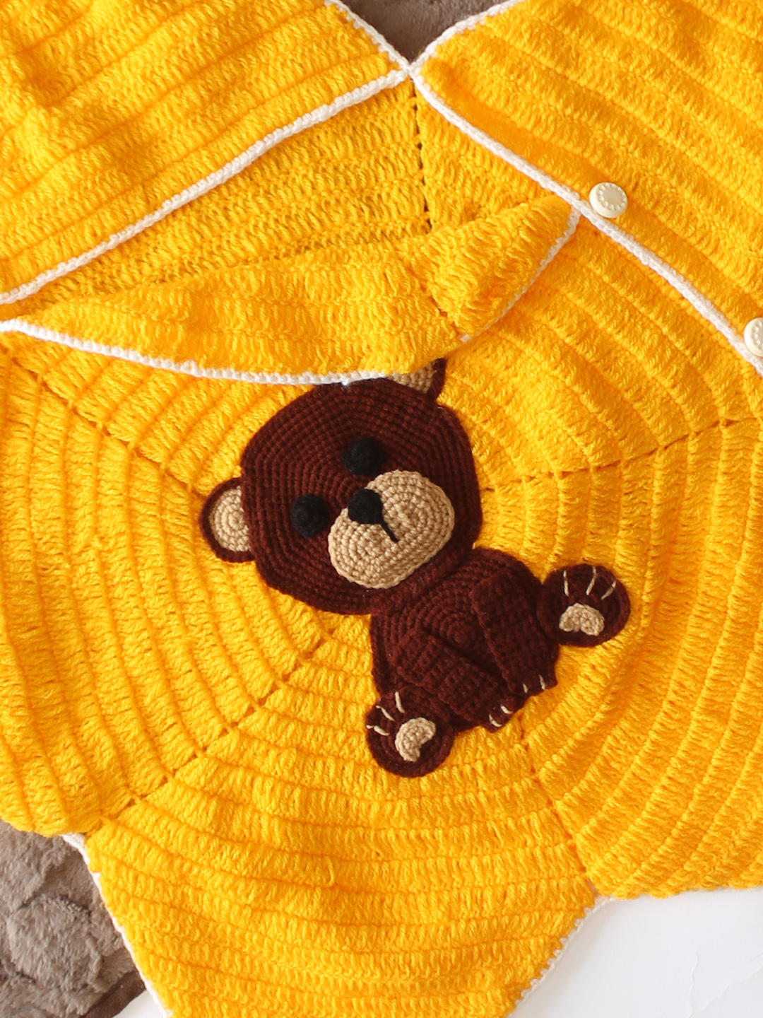 Woonie Newborn Star Shaped Bear Applique Photography Prop - Yellow
