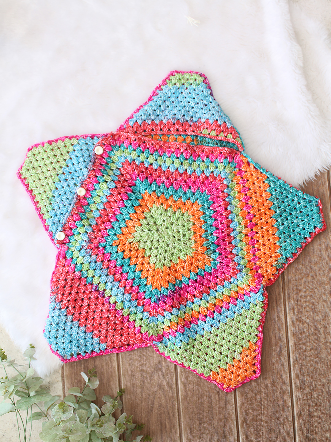 Woonie Newborn Star Shaped Photography Prop - Multicolor