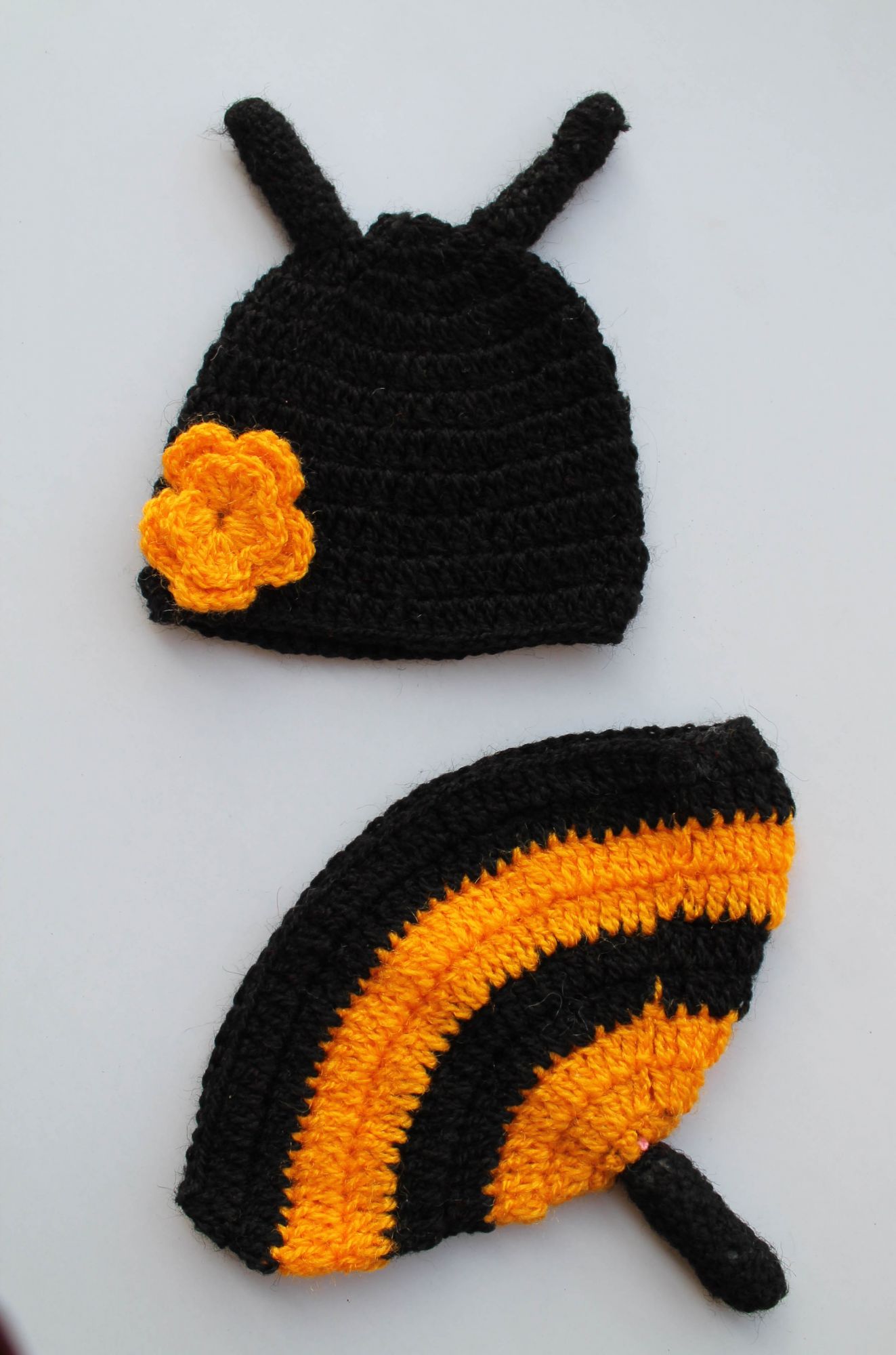 Woonie Handmade Two Pieces Photo Props - Black