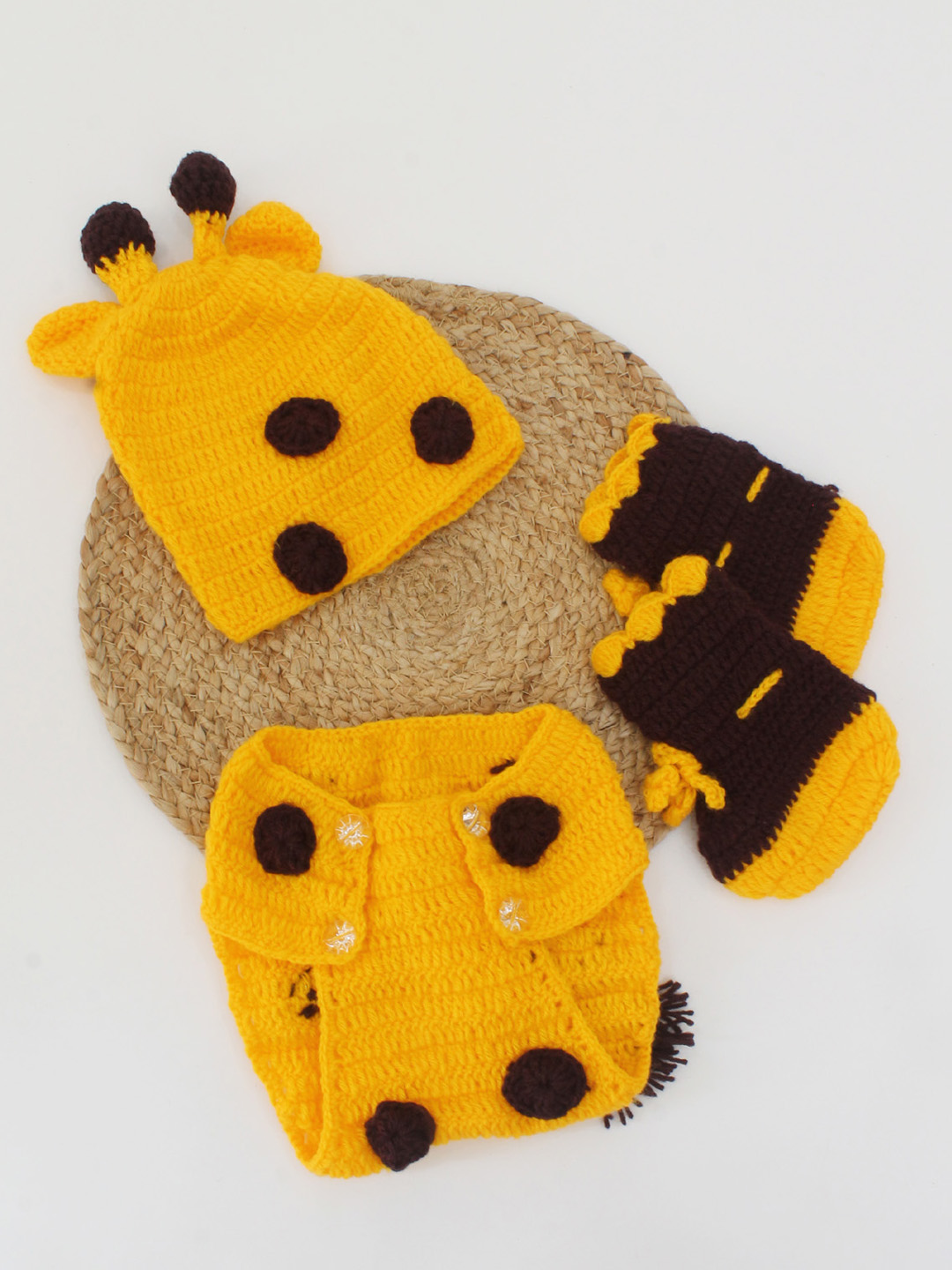 Woonie Giraffe Theme Ear Detailed Cap With Coordinating Bloomer & Booties Photography Prop - Yellow