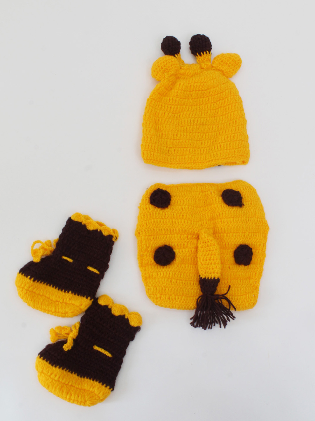 Woonie Giraffe Theme Ear Detailed Cap With Coordinating Bloomer & Booties Photography Prop - Yellow