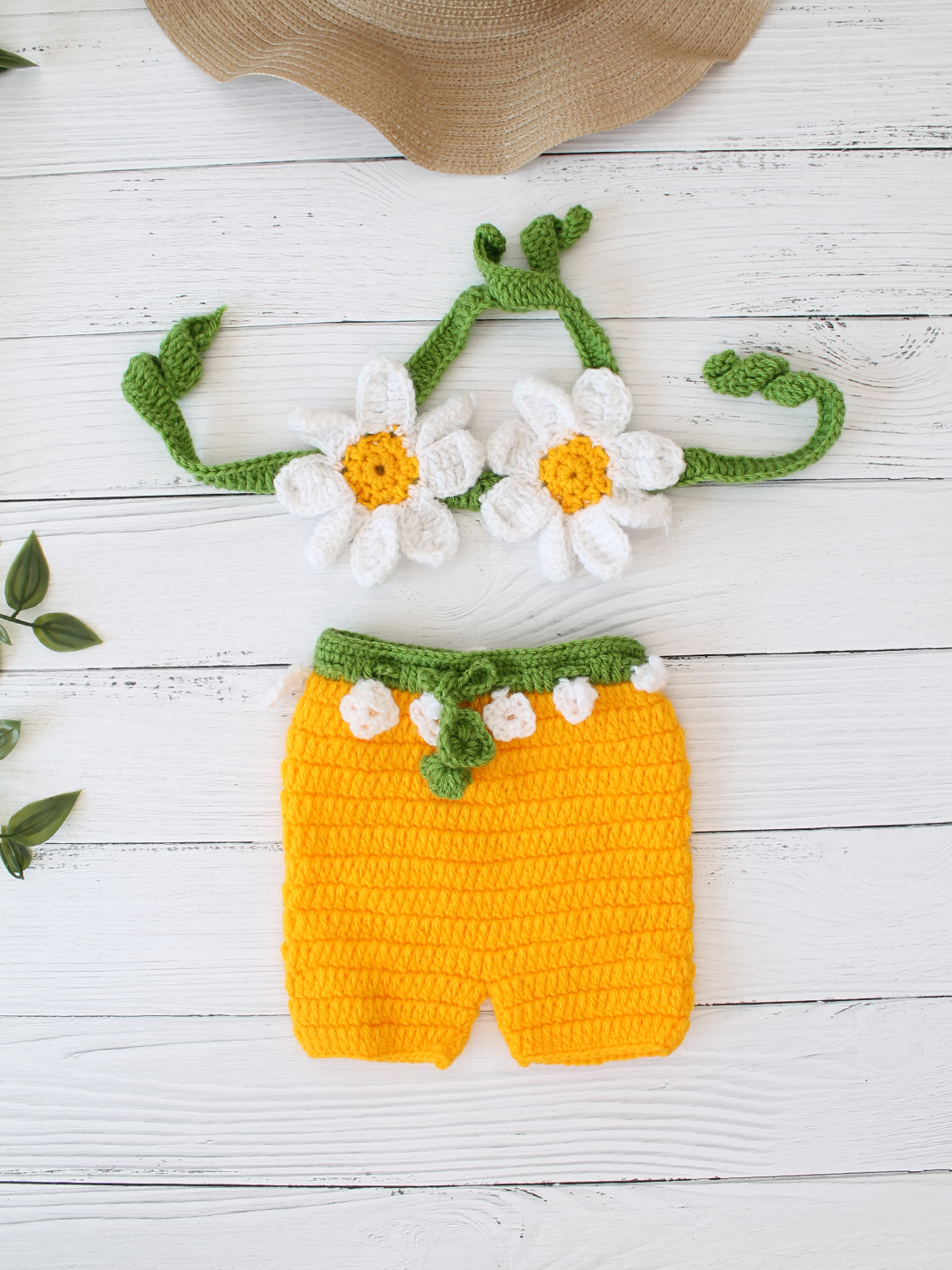 Daisy Applique Newborn Newborn Outfit for Photoshoot - White