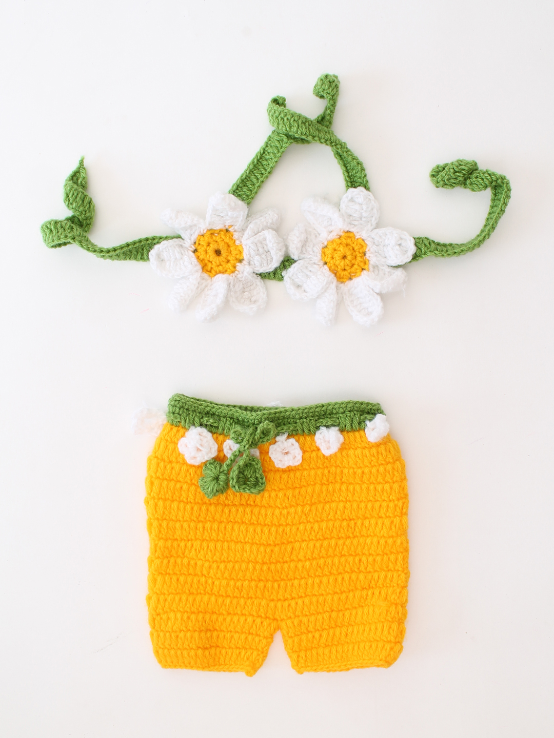 Daisy Applique Newborn Newborn Outfit for Photoshoot - White