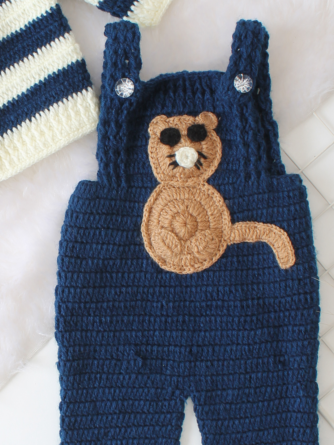Woonie Crochet Dungaree with Sweater - Self Designvy