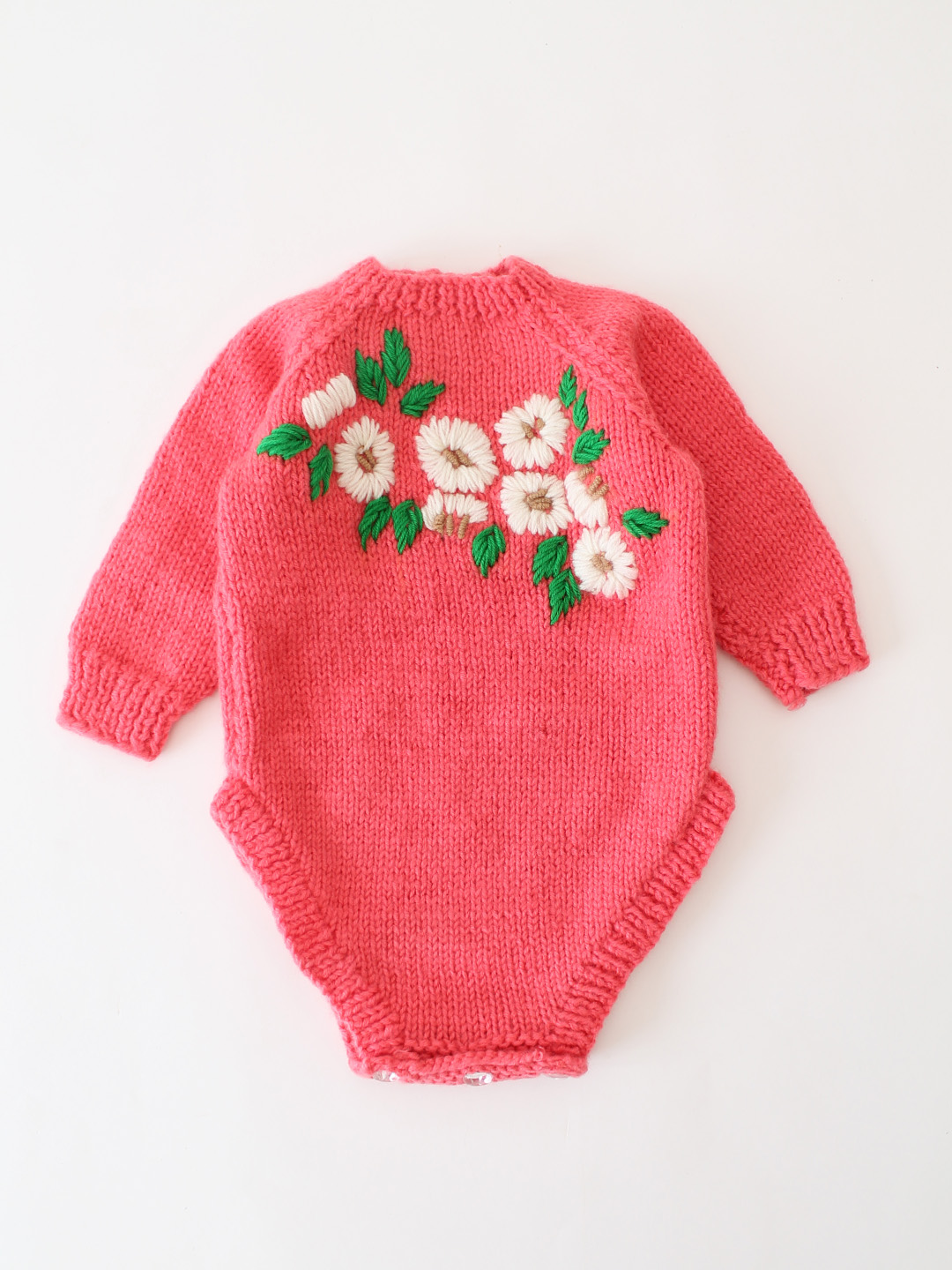 Handknitted Full Raglan Sleeves Floral Embroidered Romper - Peach