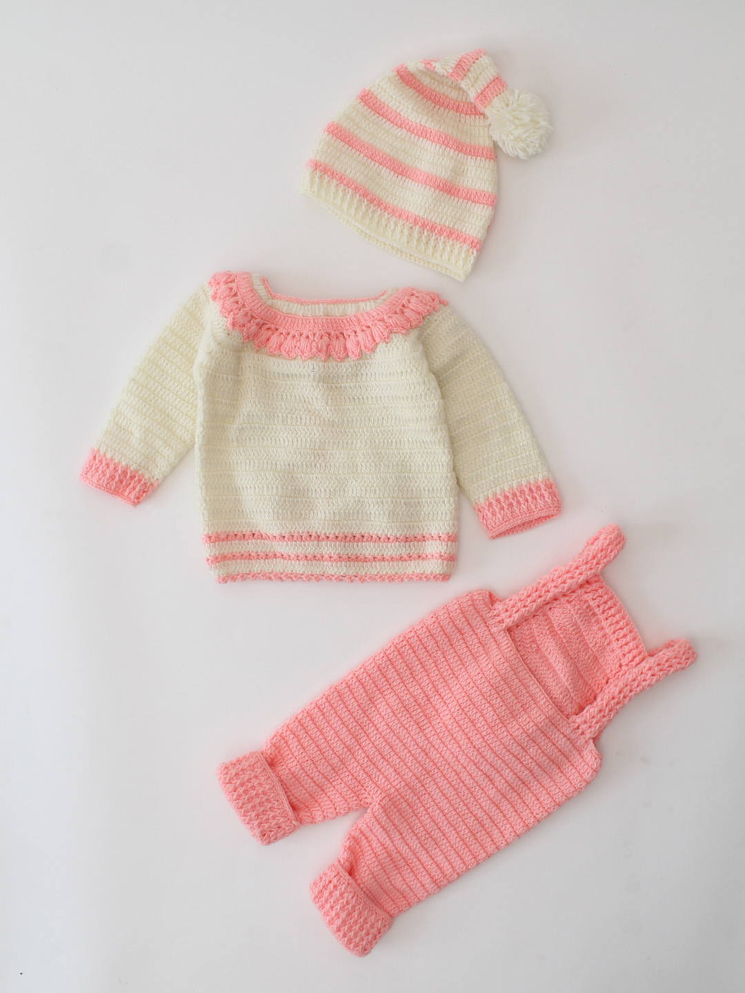 Woonie Handknitted Dungaree with Contrast Sweater and Cap - Peach