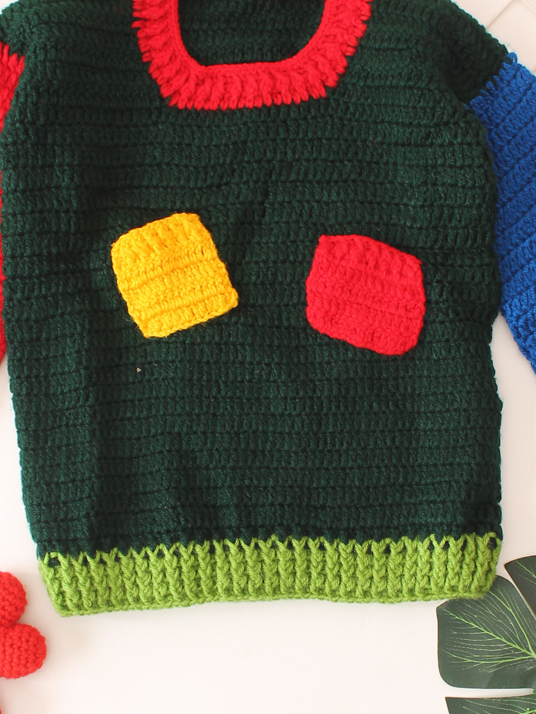 Pocket Detailed Color Block Pullover - Dark Green