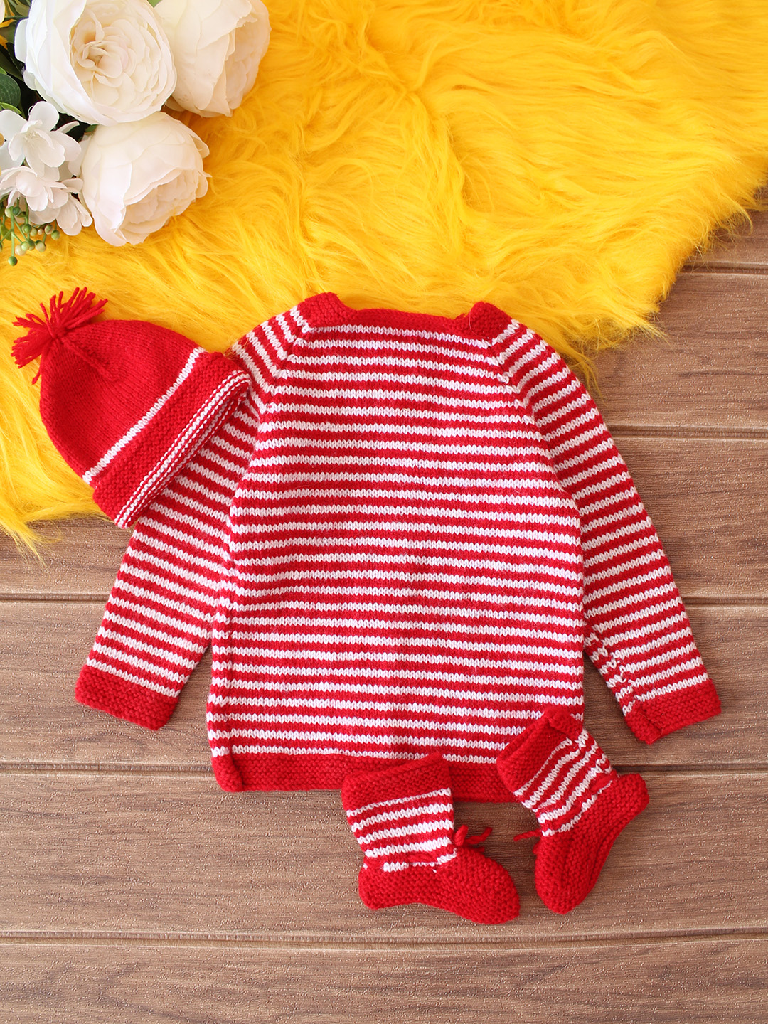 Striped Butterfly Appliques Baby Sweater Set - Red