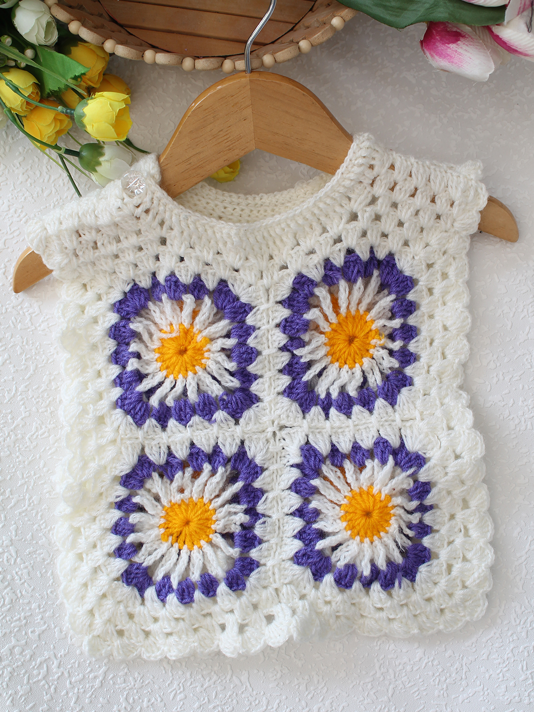 Daisy Side Tie- Knot Sweater - Cream