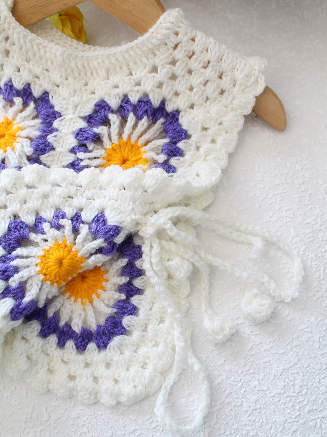 Daisy Side Tie- Knot Sweater - Cream
