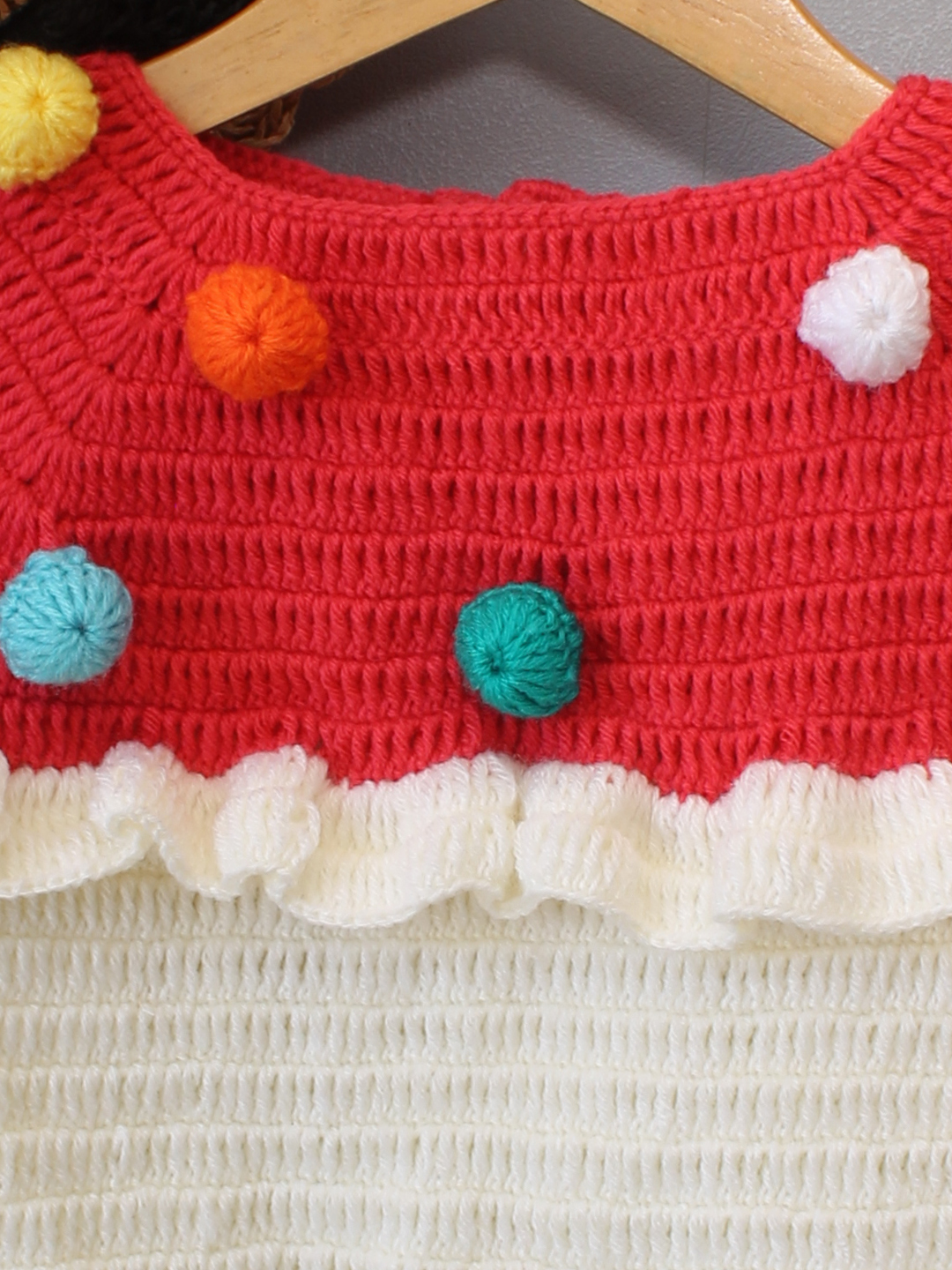 Woonie Crochet Colorful Pom Poms - Red