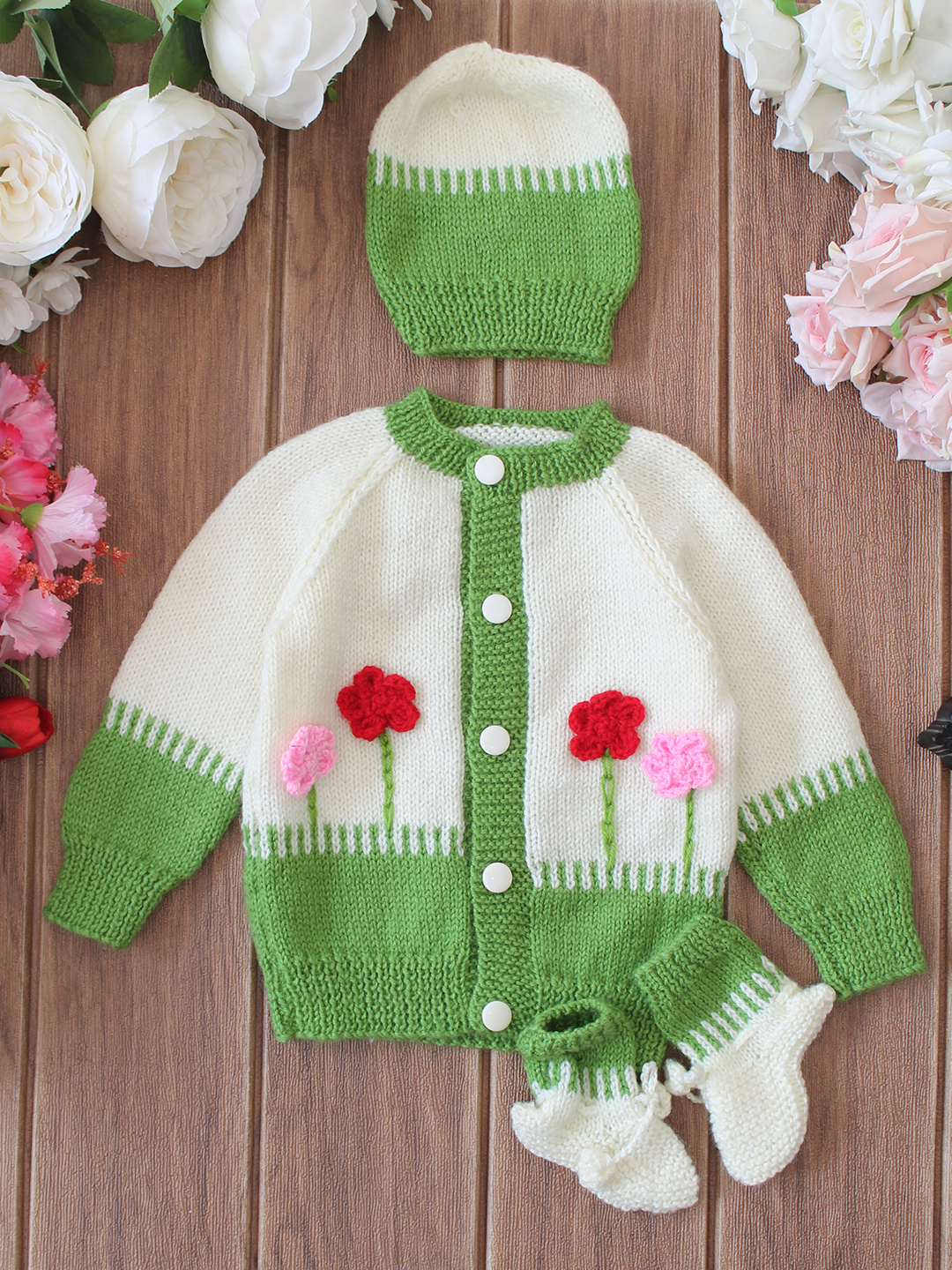 Floral Applique with Combined Striped Border Sweater Set - Green