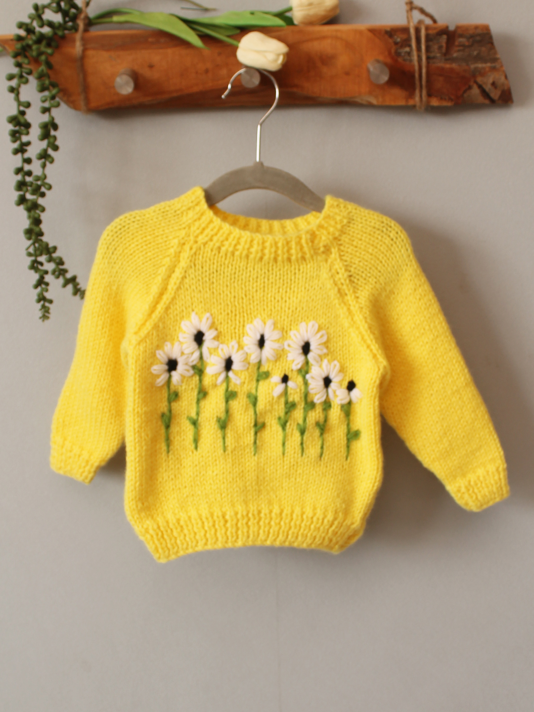 Handknitted Floral Embroidered Sweater - Yellow