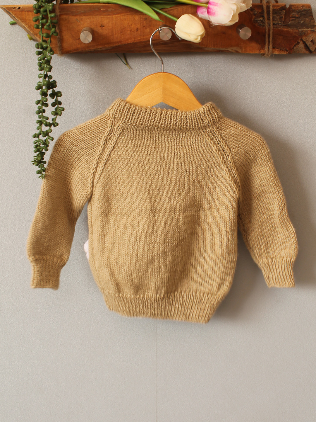 Handknitted Floral Applique Sweater - Beige