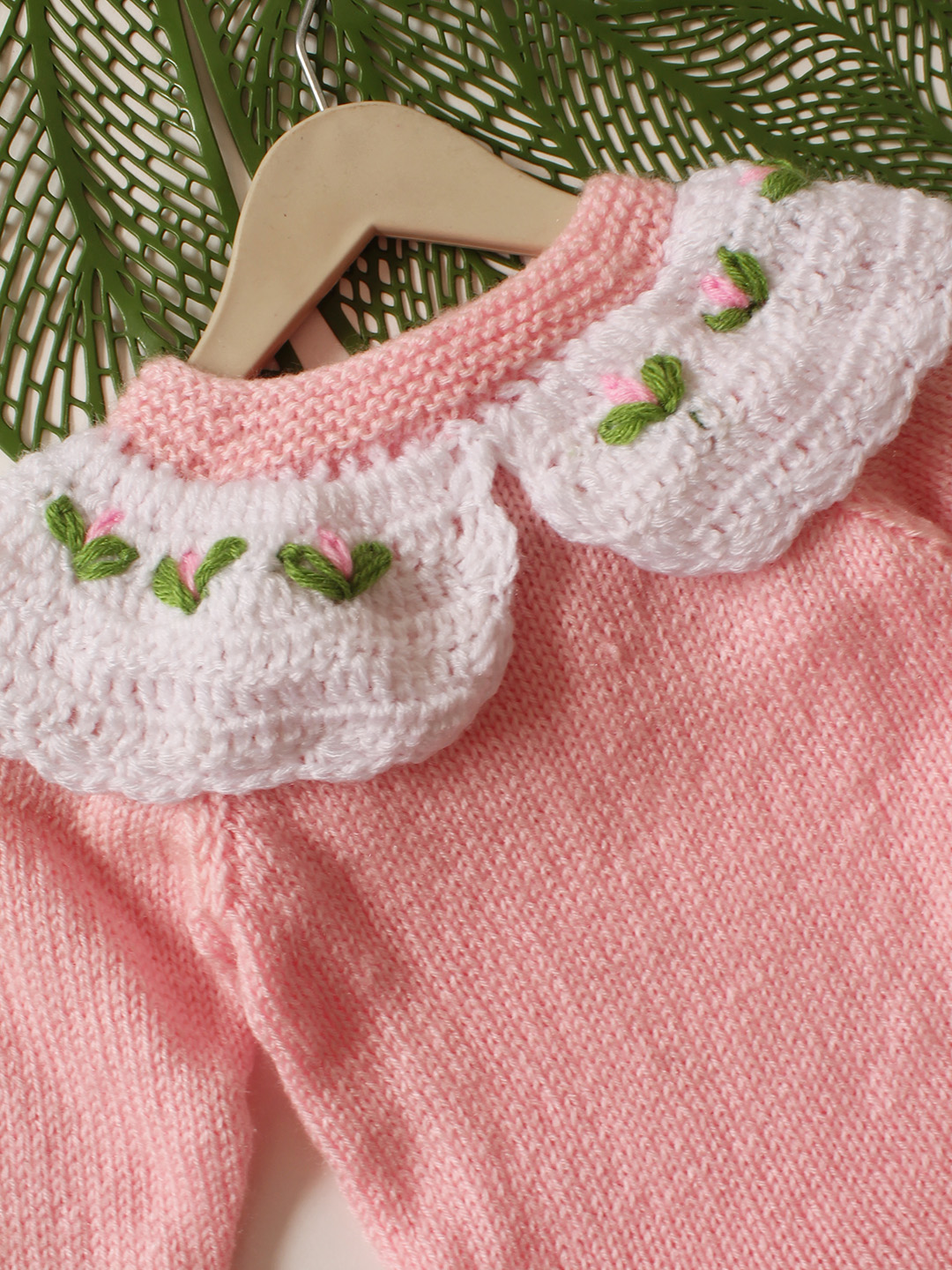 Handknitted Ruffled Embroidered Flared Sweater - Pink