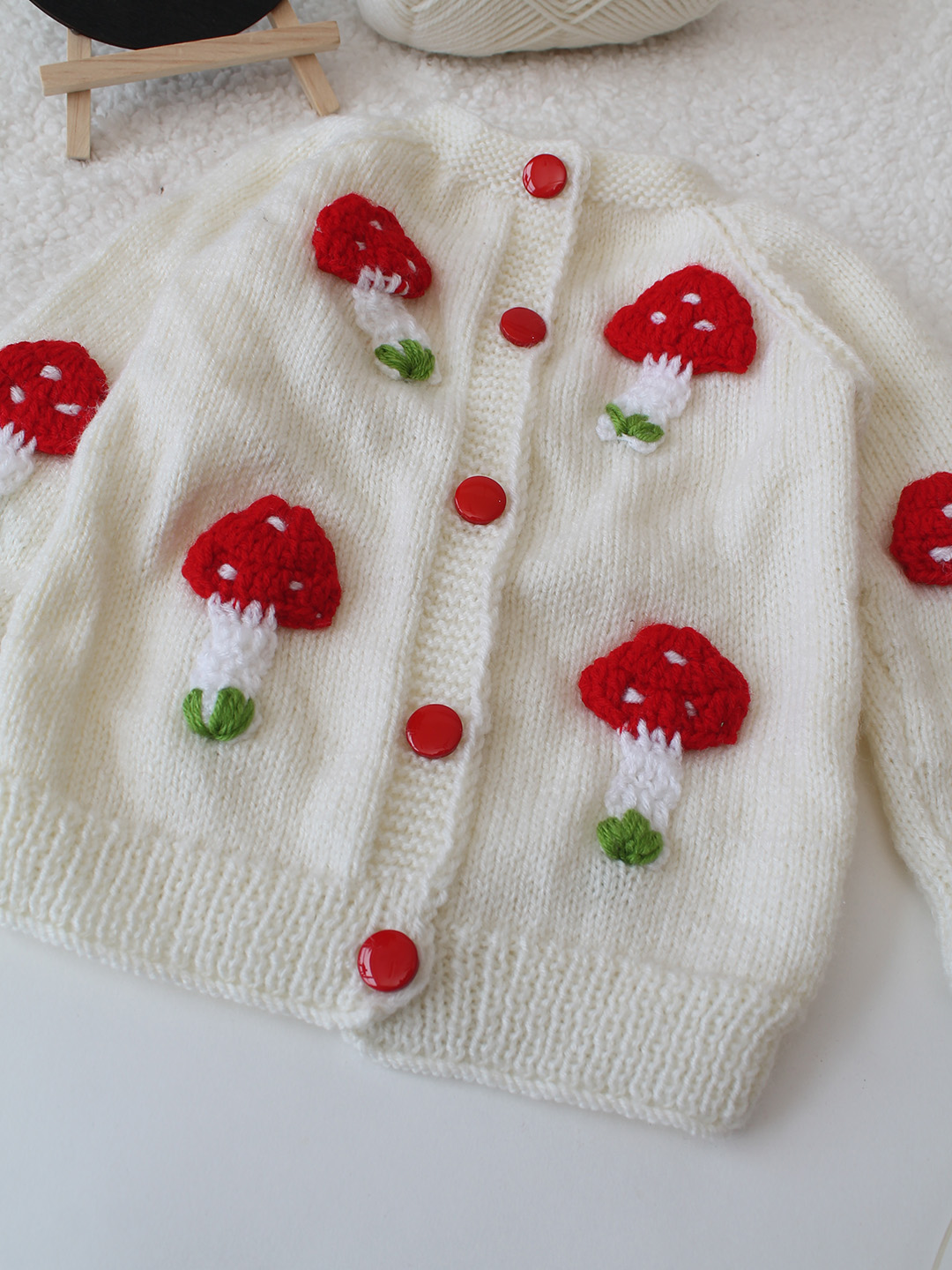 Handknitted Mushroom Sweater - Cream