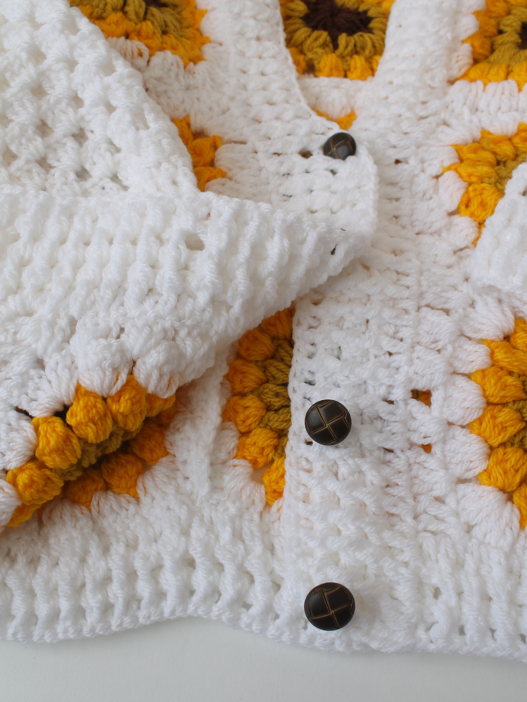 Trendy Sunflower Granny Square Handmade Sweater - White