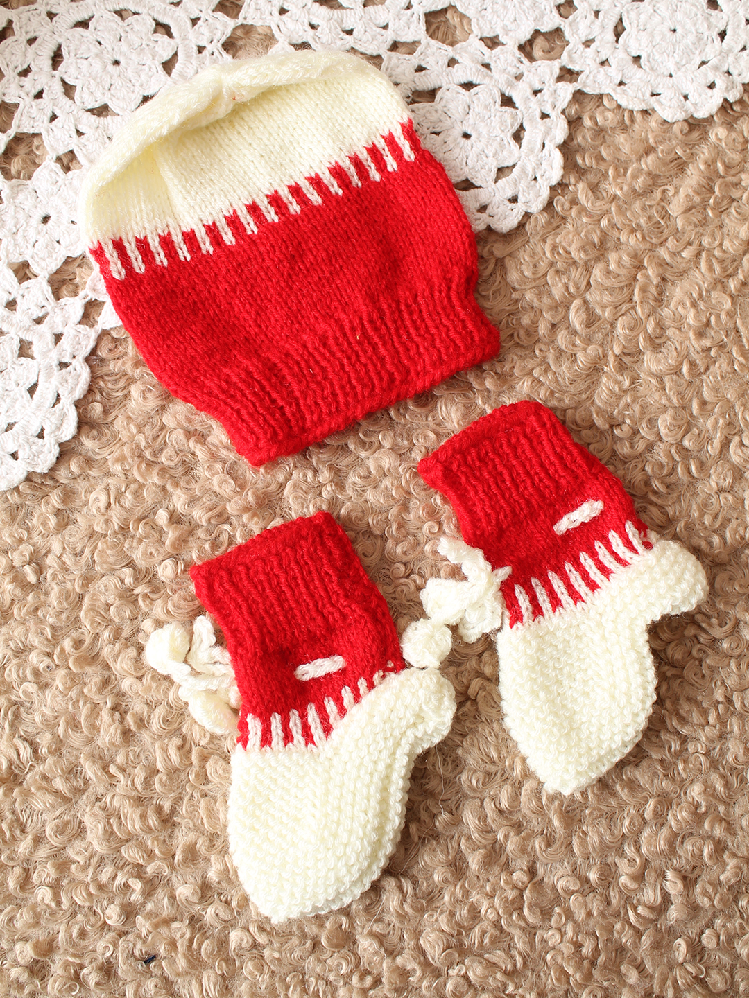 Woonie HandKnitted Full Sleeves Floral Applique Detailed Cardigan With Cap and Socks - Red