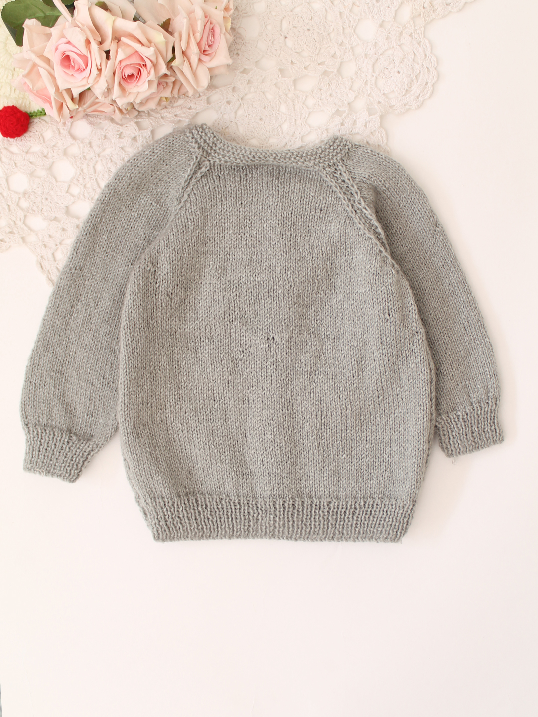 Woonie Handknitted Full Sleeves Floral Design Cardigan - Grey