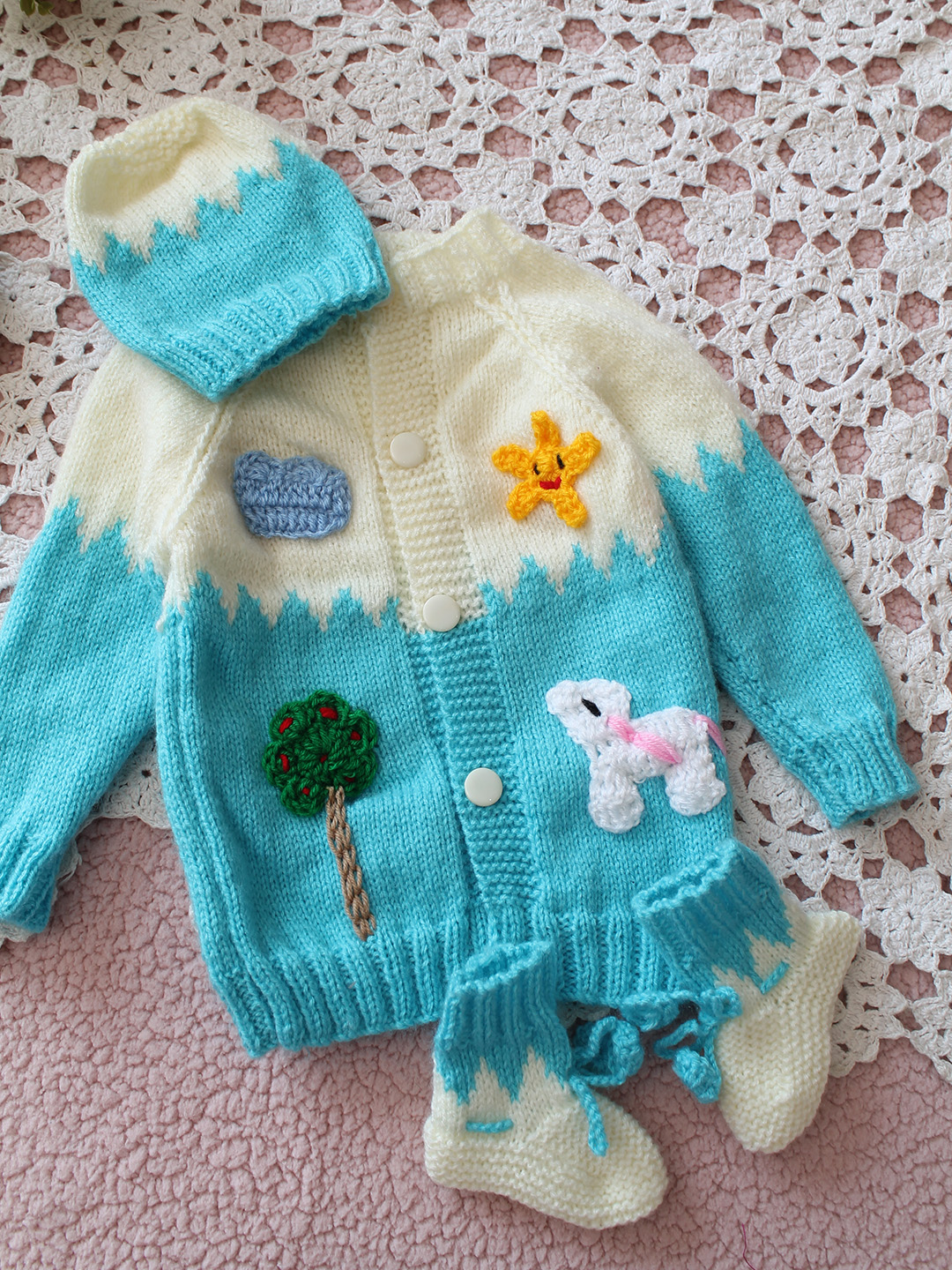 Woonie Handknitted Appliques Sweater with Cap & Socks - Sky Blue
