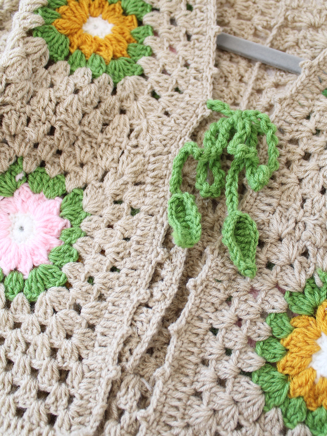 Vintage Crochet Sweater - Beige