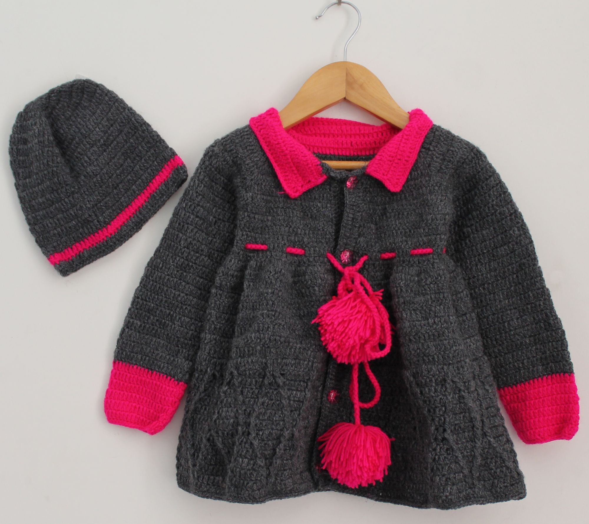 Woonie Handmade Full Sleeves Grey Sweater With Cap - Grey & Pink